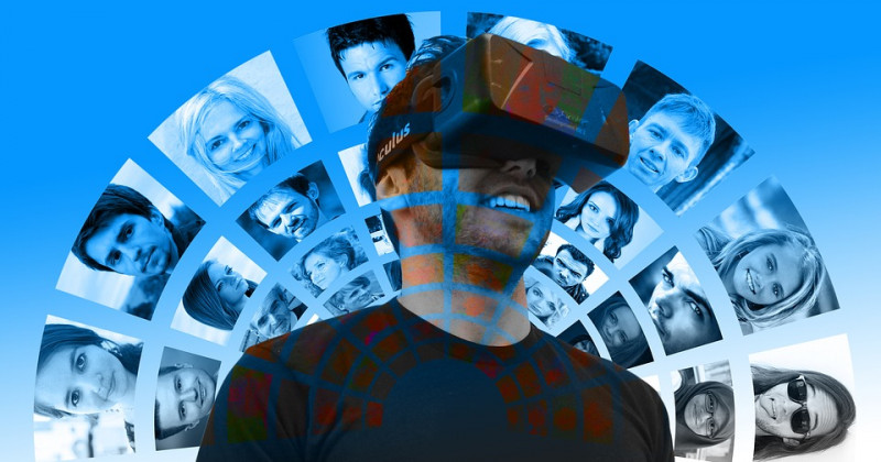 Ein Mann trägt ein Virtual-Reality-Headset und die virtuelle Realität erscheint